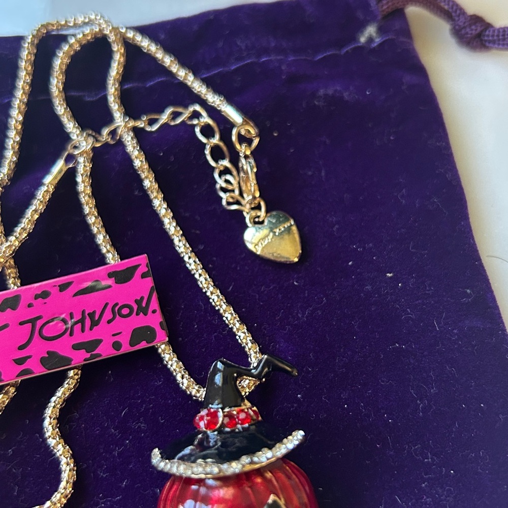 Betsey Johnson Pumpkin Pendant‎ Necklace - Picture 2 of 4